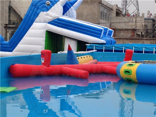 充氣水上浮具