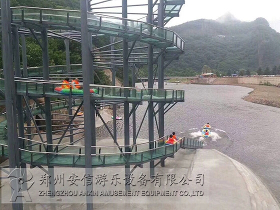 景區(qū)高空玻璃水滑道施工廠家